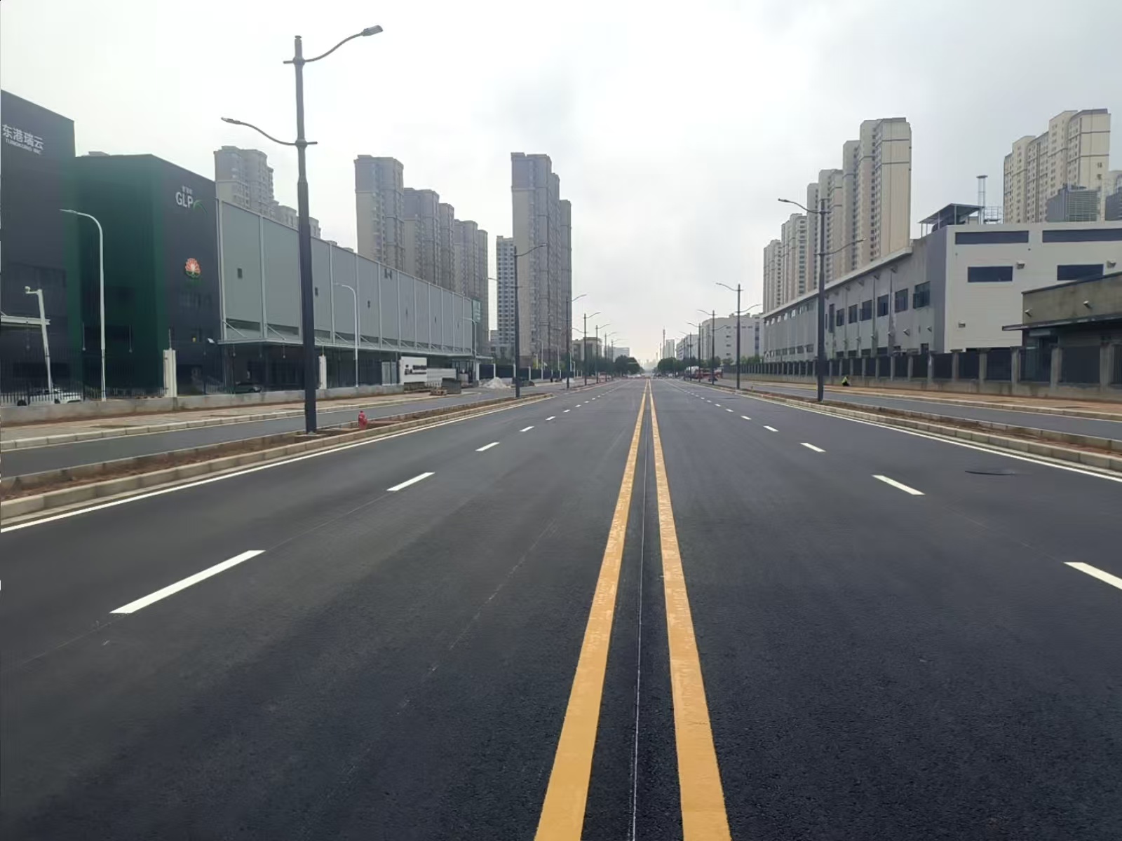 雪梅街（梅林路-金柏路）道路